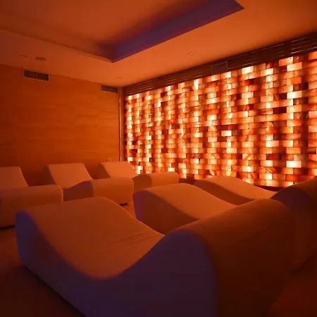Te Stela & Semesteranläggning (resort) 4*