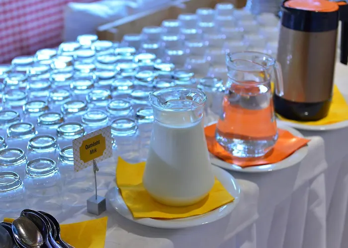 Te Stela & אתר נופש 4*