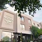 منتجع Te Stela & 4*