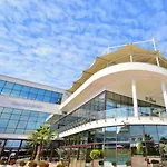 Te Stela & 4* Yrsheku