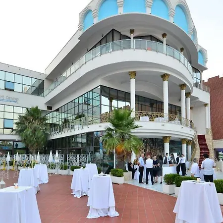 Te Stela & Resort Yrsheku