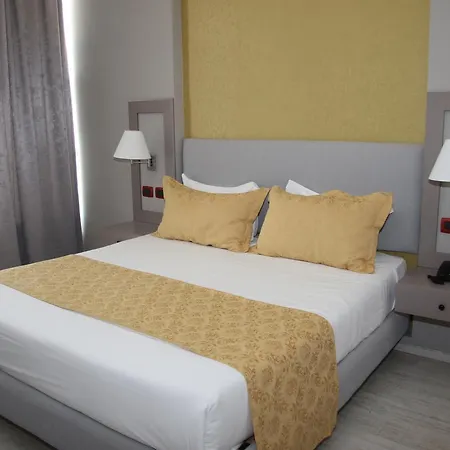 Te Stela & Resort Yrshek