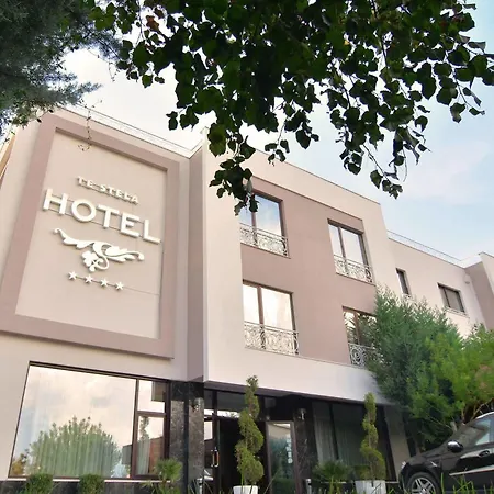 Te Stela Resort&spa Yrsheku